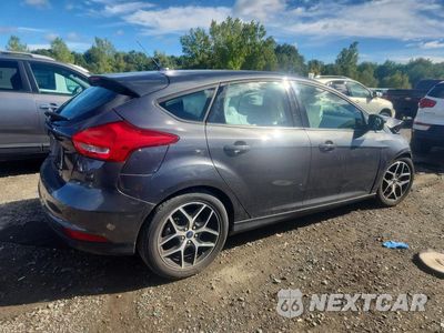 Trzecie zdjęcie samochodu z tyłu: 2017 FORD FOCUS SEL VIN:1FADP3M28HL330334 - miniatura