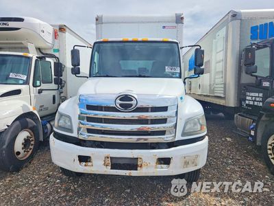 Piąte zdjęcie samochodu w środku: 2018 HINO 268A BOX TRUCK VIN:5PVNJ8JT6J4S58155 - miniatura