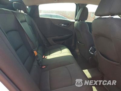 Zdjęcie 10 z 12 samochodu: 2019 CHEVROLET MALIBU LT VIN:1G1ZD5ST5KF176017 - miniatura