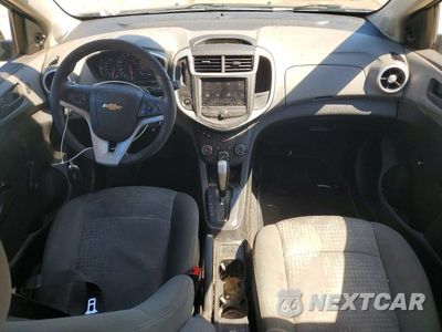 Zdjęcie 8 z 12 samochodu: 2020 CHEVROLET SONIC VIN:1G1JG6SB7L4119607 - miniatura