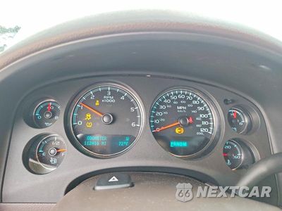 Zdjęcie 9 z 13 samochodu: 2014 GMC YUKON DENALI VIN:1GKS1EEF9ER203637 - miniatura