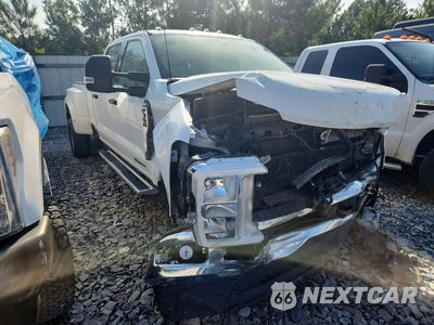 Czwarte zdjęcie samochodu z boku: 2024 FORD F350 SUPER DUTY VIN:1FT8W3DTXRED20207 - miniatura