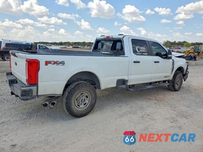 Trzecie zdjęcie samochodu z tyłu: 2025 FORD F250 SUPER DUTY VIN:1FT8W2BTXSEE04319 - miniatura