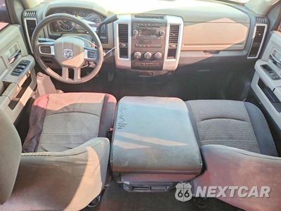 Zdjęcie 8 z 13 samochodu: 2009 DODGE RAM 1500 VIN:1D3HB13P89S736513 - miniatura