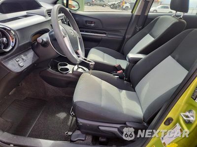 Zdjęcie 7 z 12 samochodu: 2015 TOYOTA PRIUS C TWO VIN:JTDKDTB39F1095375 - miniatura