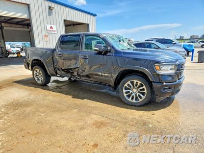 Czwarte zdjęcie samochodu z boku: 2020 RAM 1500 LARAMIE VIN:1C6RREJTXLN346395 - miniatura