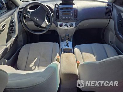 Zdjęcie 8 z 12 samochodu: 2009 HYUNDAI ELANTRA GLS VIN:KMHDU46D19U627444 - miniatura