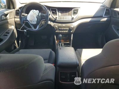 Zdjęcie 8 z 13 samochodu: 2017 HYUNDAI TUCSON SPORT VIN:KM8J33A27HU518393 - miniatura
