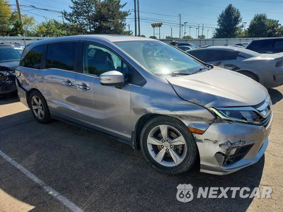 Czwarte zdjęcie samochodu z boku: 2018 HONDA ODYSSEY EXL VIN:5FNRL6H7XJB021783 - miniatura