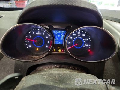 Zdjęcie 9 z 14 samochodu: 2014 HYUNDAI VELOSTER BASE VIN:KMHTC6AD2EU211950 - miniatura