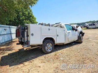 Trzecie zdjęcie samochodu z tyłu: 2021 CHEVROLET SILVERADO C2500 HEAVY DUTY VIN:1GB0WLE72MF230216 - miniatura