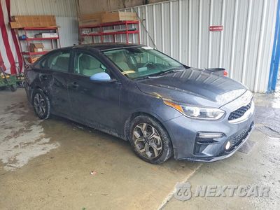 Czwarte zdjęcie samochodu z boku: 2019 KIA FORTE LXS VIN:3KPF24AD3KE115702 - miniatura