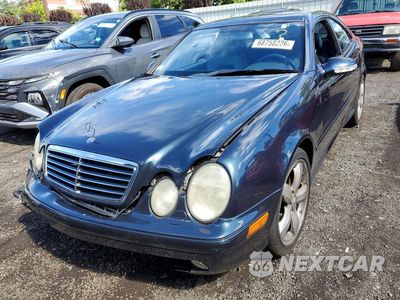 Piąte zdjęcie samochodu w środku: 2002 MERCEDES-BENZ CLK 55 AMG VIN:WDBLJ74G62T103384 - miniatura