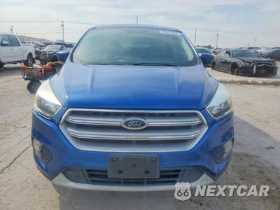 Piąte zdjęcie samochodu w środku: 2019 FORD ESCAPE SE VIN:1FMCU9GD8KUA90956 - miniatura