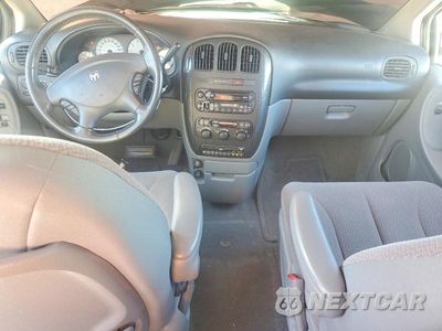 Zdjęcie 8 z 13 samochodu: 2006 DODGE GRAND CARAVAN SXT VIN:2D4GP44L06R857264 - miniatura
