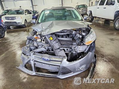 Piąte zdjęcie samochodu w środku: 2014 FORD FOCUS SE VIN:1FADP3F27EL209612 - miniatura