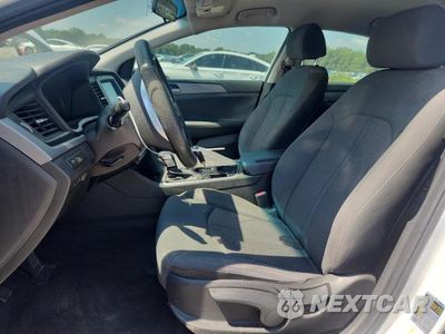 Zdjęcie 7 z 12 samochodu: 2019 HYUNDAI SONATA SE VIN:5NPE24AF8KH790650 - miniatura