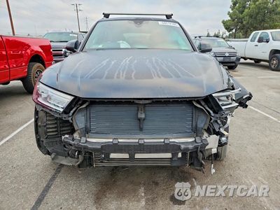 Piąte zdjęcie samochodu w środku: 2019 AUDI Q5 PREMIUM VIN:WA1ANAFY4K2105781 - miniatura
