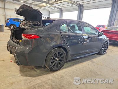 Trzecie zdjęcie samochodu z tyłu: 2026 TOYOTA COROLLA SE VIN:5YFS4MCE4TP256177 - miniatura