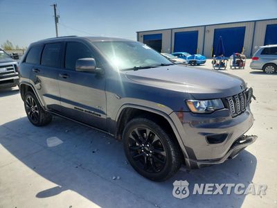 Czwarte zdjęcie samochodu z boku: 2021 JEEP GRAND CHEROKEE LAREDO VIN:1C4RJFAG3MC647502 - miniatura