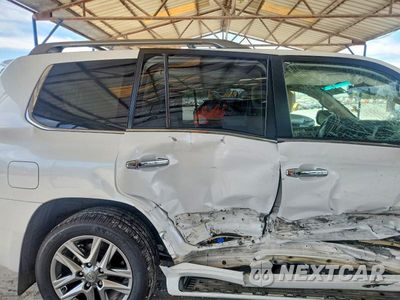 Zdjęcie 10 z 12 samochodu: 2015 LEXUS LX 570 VIN:JTJHY7AX8F4166748 - miniatura