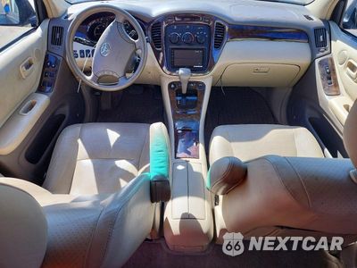 Zdjęcie 8 z 14 samochodu: 2006 TOYOTA HIGHLANDER HYBRID VIN:JTEEW21A560025004 - miniatura