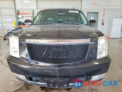 Piąte zdjęcie samochodu w środku: 2007 CADILLAC ESCALADE LUXURY VIN:1GYFK63867R374685 - miniatura