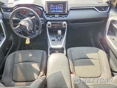 Zdjęcie 8 z 12 samochodu: 2021 TOYOTA RAV4 XLE VIN:2T3W1RFV2MW159117 - miniatura