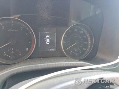 Zdjęcie 9 z 12 samochodu: 2018 HYUNDAI ELANTRA SEL VIN:5NPD84LF8JH308037 - miniatura