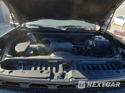 Zdjęcie 11 z 12 samochodu: 2022 CHEVROLET SILVERADO K2500 CUSTOM VIN:1GC1YME73NF174319 - miniatura