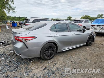 Trzecie zdjęcie samochodu z tyłu: 2019 TOYOTA CAMRY SE VIN:4T1B11HK8KU810890 - miniatura