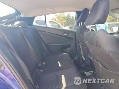 Zdjęcie 10 z 13 samochodu: 2016 TOYOTA PRIUS TWO VIN:JTDKBRFU1G3500596 - miniatura