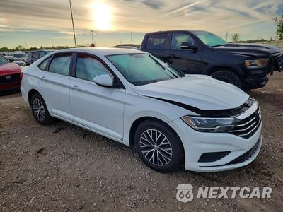 Czwarte zdjęcie samochodu z boku: 2021 VOLKSWAGEN JETTA S VIN:3VWC57BU7MM083496 - miniatura