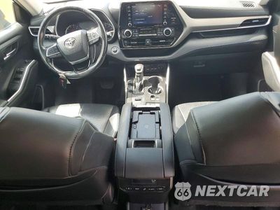Zdjęcie 8 z 14 samochodu: 2021 TOYOTA HIGHLANDER XLE VIN:5TDGZRAH3MS516563 - miniatura
