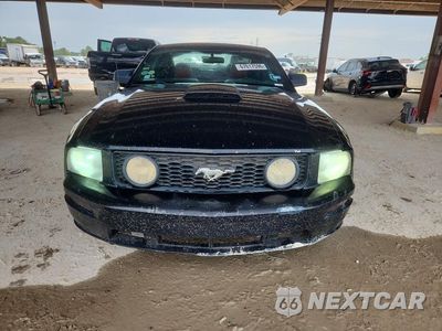 Piąte zdjęcie samochodu w środku: 2008 FORD MUSTANG GT VIN:1ZVHT82H585109982 - miniatura