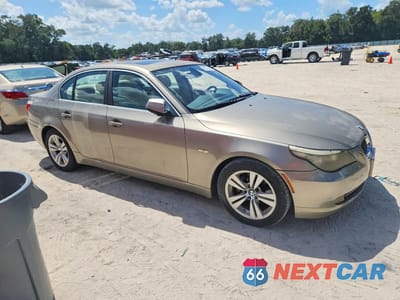 Czwarte zdjęcie samochodu z boku: 2010 BMW 528 I VIN:WBANU5C56AC365472 - miniatura