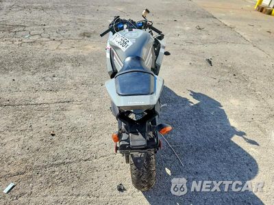 Zdjęcie 6 z 9 samochodu: 2025 HONDA CBR600 RR VIN:JH2PC40H0SK200409 - miniatura