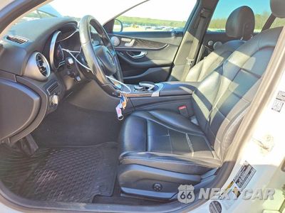 Zdjęcie 7 z 12 samochodu: 2015 MERCEDES-BENZ C 300 4MATIC VIN:55SWF4KB4FU067854 - miniatura