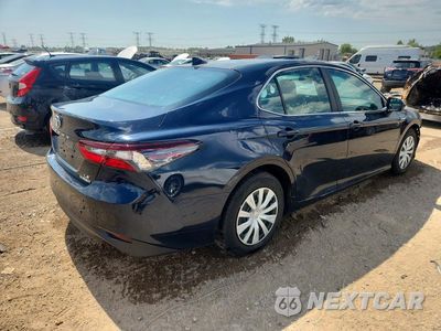 Trzecie zdjęcie samochodu z tyłu: 2021 TOYOTA CAMRY LE VIN:4T1C31AK2MU030637 - miniatura