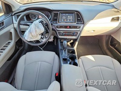 Zdjęcie 8 z 12 samochodu: 2019 HYUNDAI SONATA ECO TURBO VIN:5NPE24AA4KH775454 - miniatura