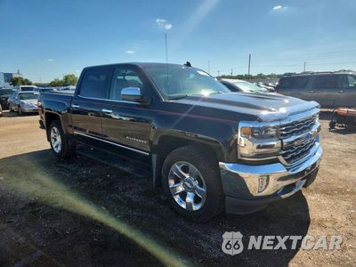 Czwarte zdjęcie samochodu z boku: 2018 CHEVROLET SILVERADO K1500 LTZ VIN:3GCUKSEC1JG631086 - miniatura
