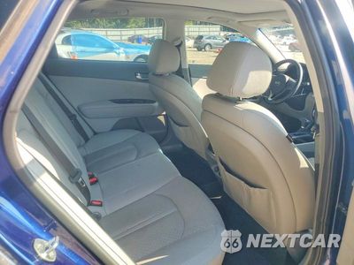 Zdjęcie 10 z 13 samochodu: 2017 KIA OPTIMA EX VIN:5XXGU4L37HG152075 - miniatura