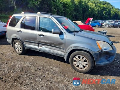 Czwarte zdjęcie samochodu z boku: 2006 HONDA CR-V EX VIN:JHLRD78846C006943 - miniatura