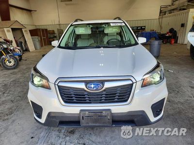 Piąte zdjęcie samochodu w środku: 2020 SUBARU FORESTER PREMIUM VIN:JF2SKAJC4LH495120 - miniatura