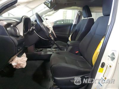 Zdjęcie 7 z 13 samochodu: 2018 TOYOTA RAV4 XLE VIN:JTMRFREV8JJ179656 - miniatura