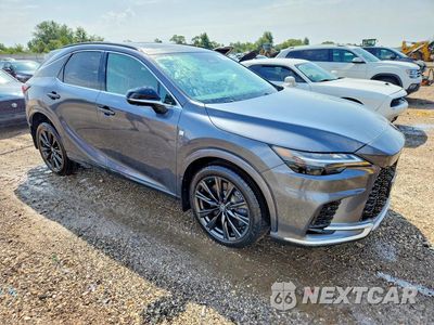 Czwarte zdjęcie samochodu z boku: 2026 LEXUS RX 350 F SPORT HANDLING VIN:2T2BAMCA0TC129251 - miniatura
