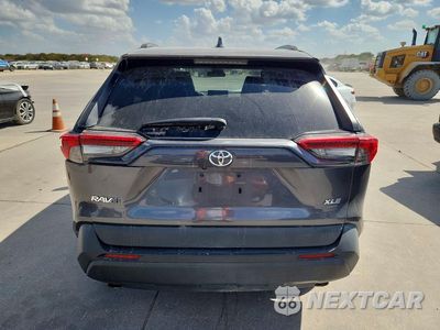 Zdjęcie 6 z 13 samochodu: 2021 TOYOTA RAV4 XLE PREMIUM VIN:2T3C1RFV6MC148819 - miniatura