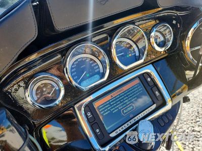 Zdjęcie 7 z 9 samochodu: 2016 HARLEY-DAVIDSON FLHTKL ULTRA LIMITED LOW VIN:1HD1KKL14GB671988 - miniatura