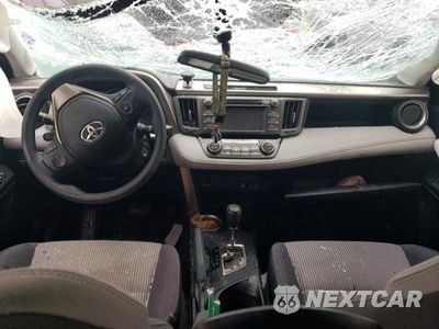 Zdjęcie 8 z 13 samochodu: 2013 TOYOTA RAV4 XLE VIN:JTMRFREV3D5010108 - miniatura