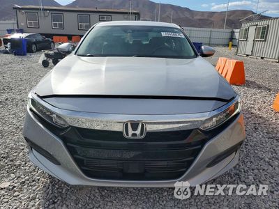 Piąte zdjęcie samochodu w środku: 2018 HONDA ACCORD LX VIN:1HGCV1F17JA235884 - miniatura